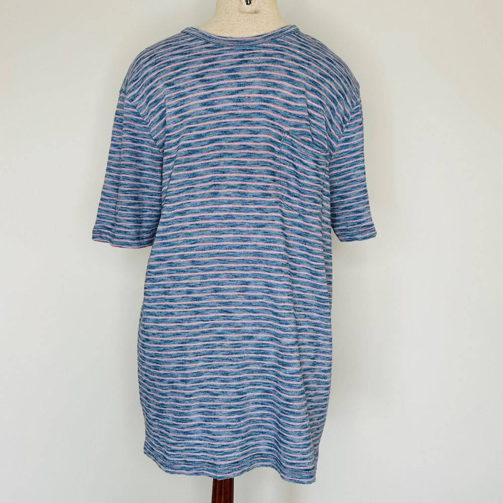 Faherty Men's Sunwashed Short Sleeve Tee Blue and Pinkish Size Large
